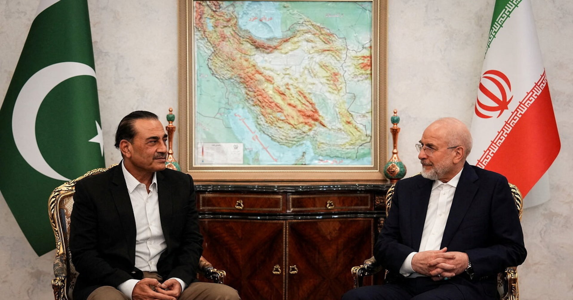 Pakistan and Iran made 'significant progress' in talks on conflict, minister says