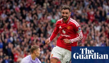 Fernandes fires hat-trick as Manchester United fight back to thrash Ipswich | Premier League