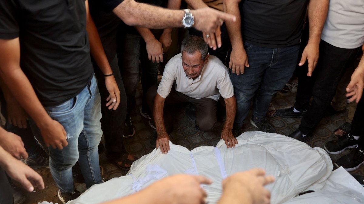 Israel kills 9 Gazans despite Trump's truce breakthrough claim