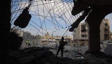 Israel army says struck Hamas commander in Gaza hospital compound｜Arab News Japan