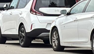 Vehicles and apartments hit by gunfire Friday night