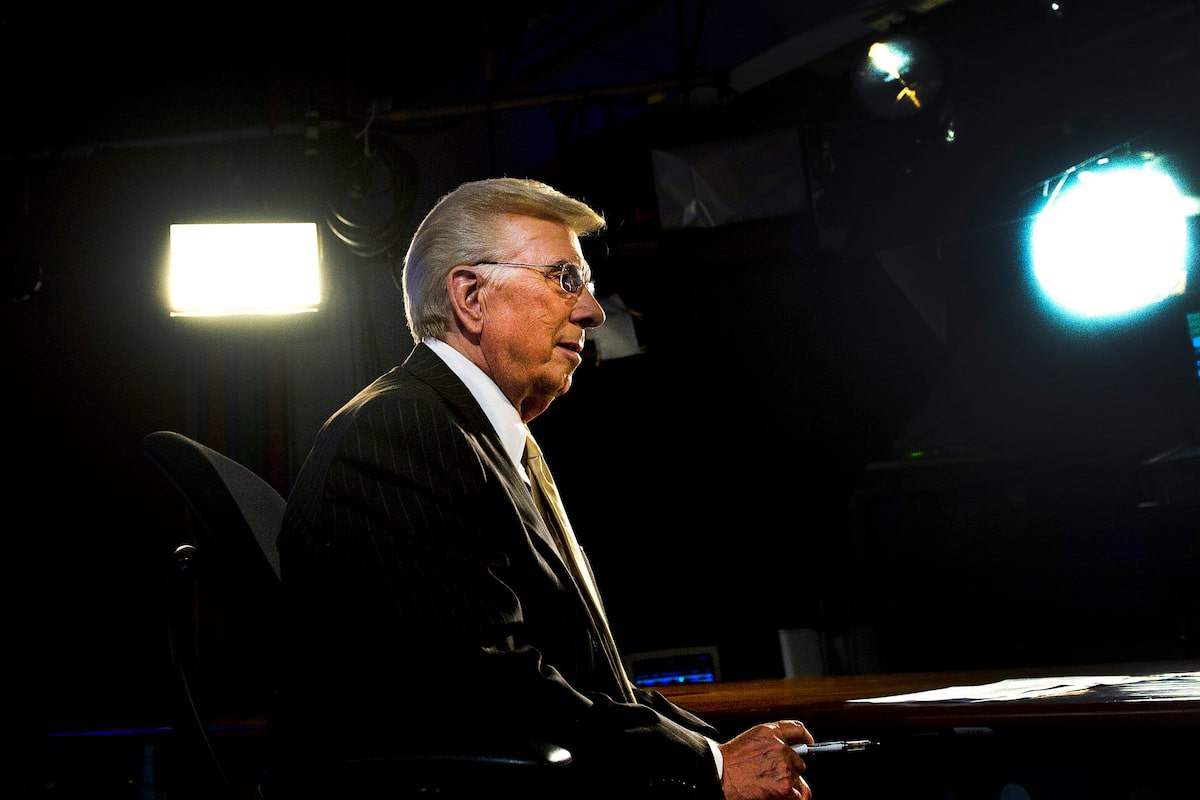 Lloyd Robertson, former CTV News chief anchor, dies at age 92