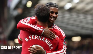 Manchester United beat Ipswich 5-1 on Sunday