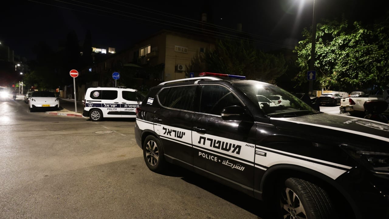 Police at the scene of where a well-known lawyer was murdered in apparent targeted killing at Rishon Lezion office. August 4, 2026.