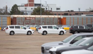 Auto tariffs of 15% would erase profitability and spur industry’s decline, experts say