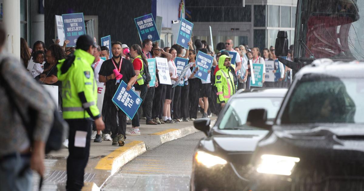 WestJet, CUPE reach tentative deal as passengers scramble amid flight disruptions - Toronto Star
