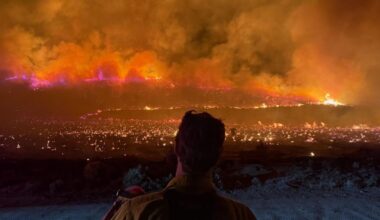 Bug Fire grows to 17,000 acres as 5,500 people evacuated | Local News