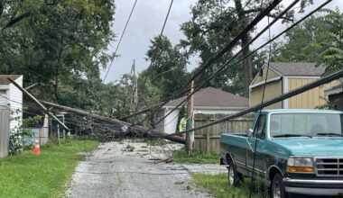 Some Northwest Indiana residents must make storm repairs before power returns, NIPSCO says - nwitimes.com