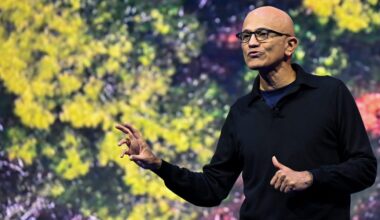 Microsoft Staff Share Pay in Internal Spreadsheet. See the Numbers.