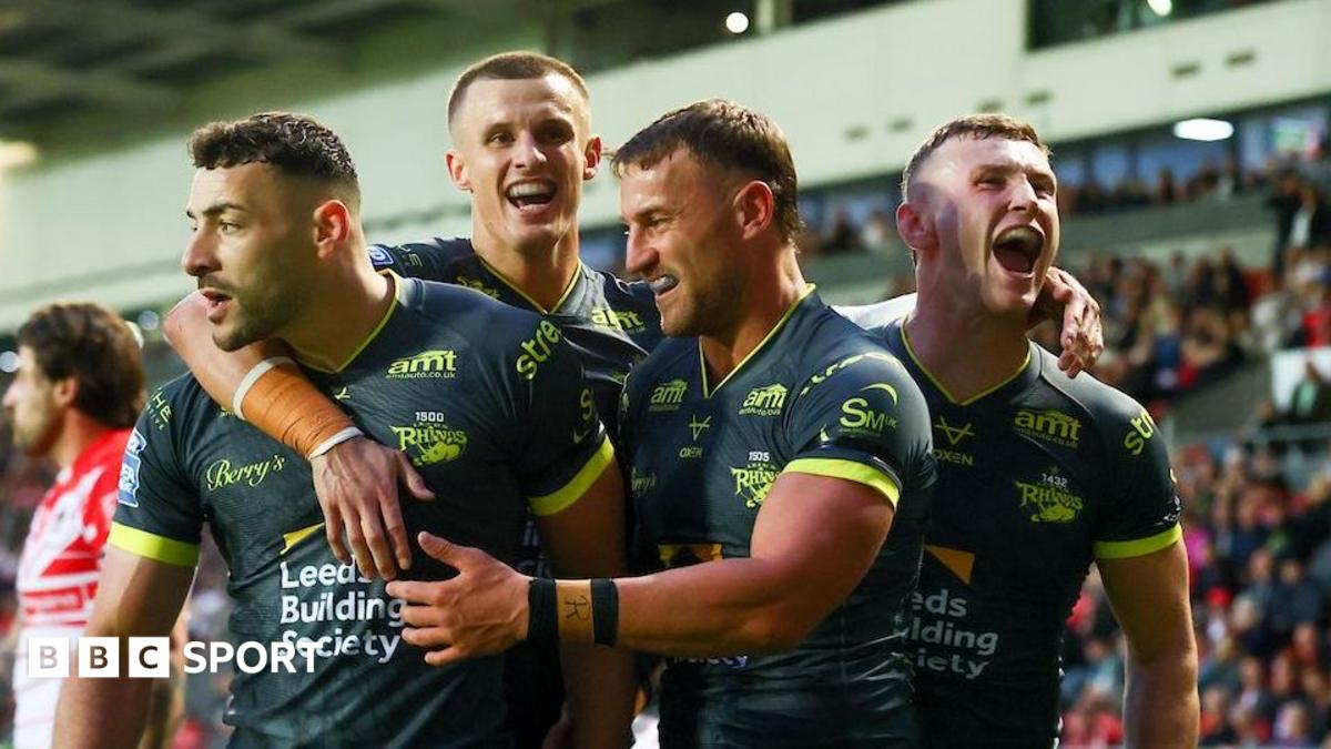 Leeds Rhinos team-mates celebrating Chris Hankinson's try against St Helens