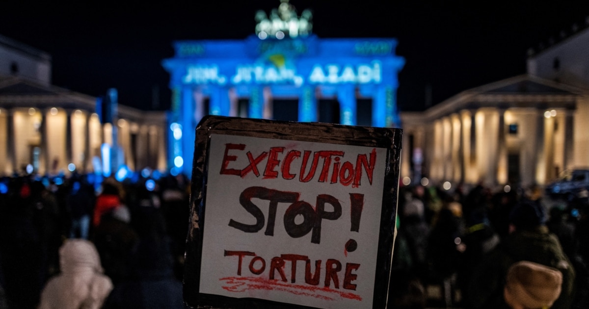 Iran Executes 19-Year-Old Arrested During January Protests, Right Group Says