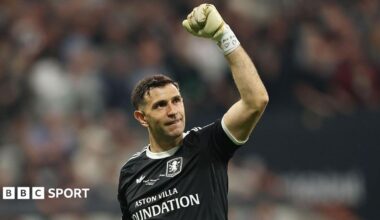 Emiliano Martinez punches the air