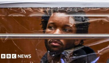 US singer D4vd's celebrity lawyers withdraw from murder case - BBC
