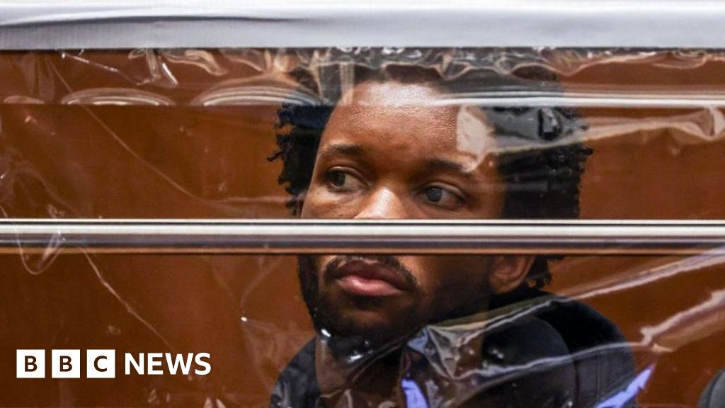 US singer D4vd's celebrity lawyers withdraw from murder case - BBC