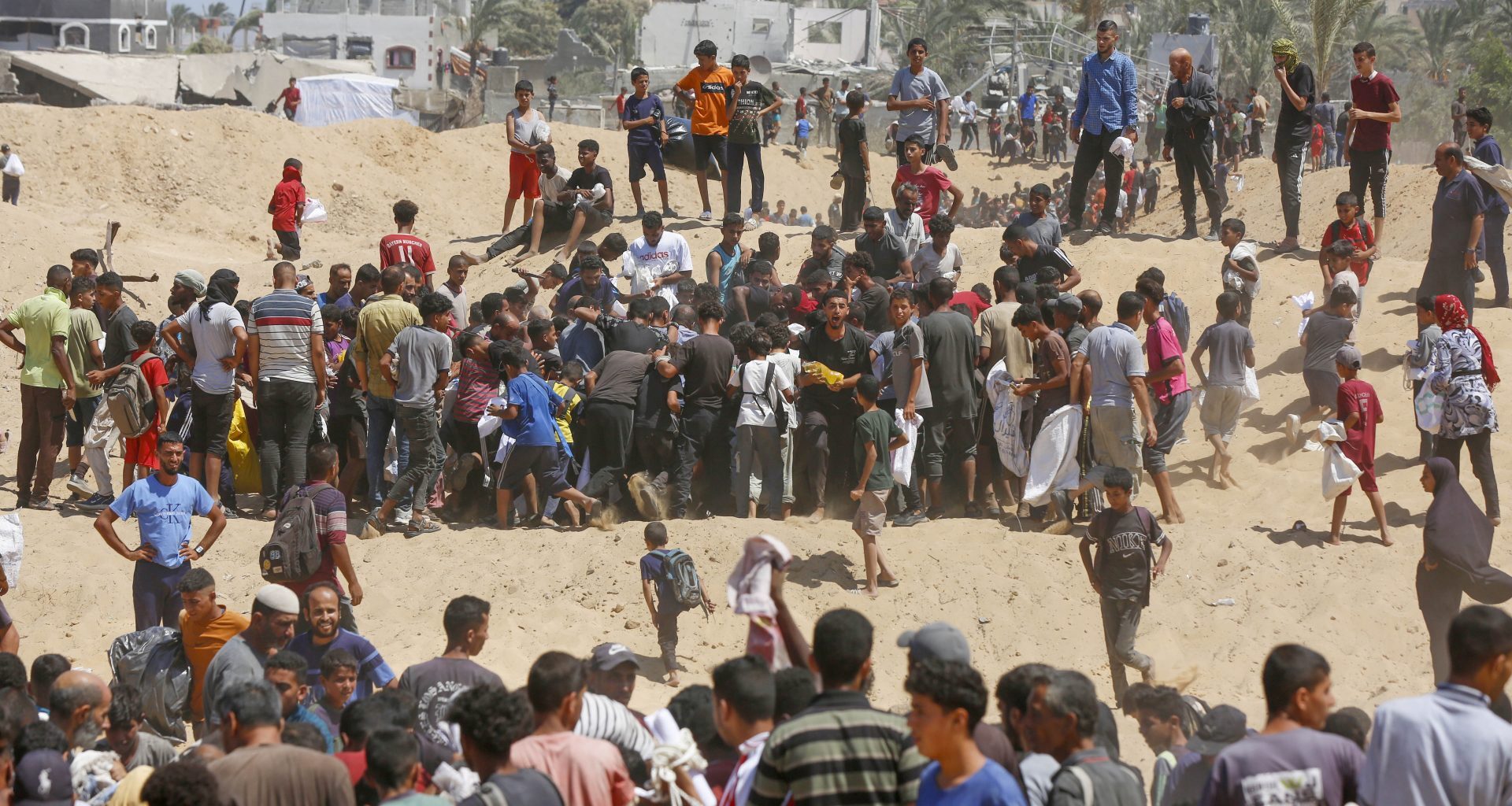 Israel threatens Gaza residents with expulsion over children’s kites