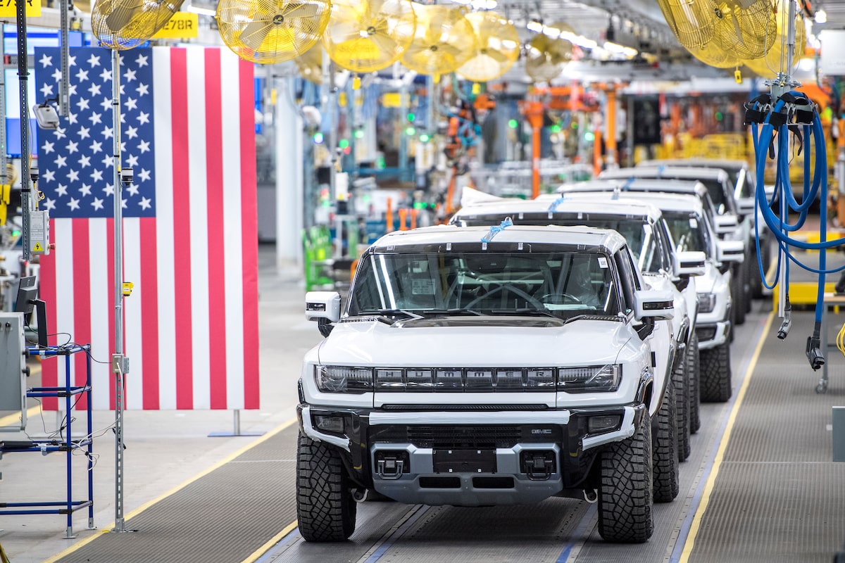 Detroit automakers warn revisions to North American free-trade deal could cost them billions