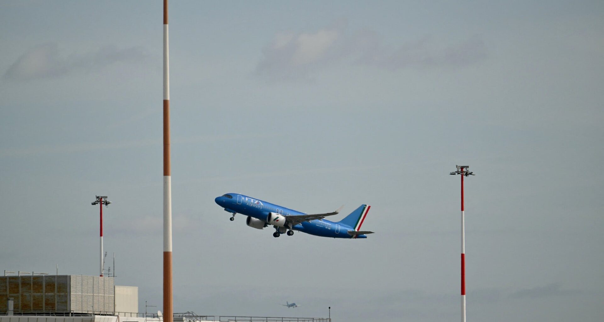 Rome airport said to drop Israeli Rafael anti-drone system after court ruling