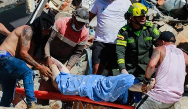 Colombia quake: Frantic search for survivors as over 2,700 reported missing | News