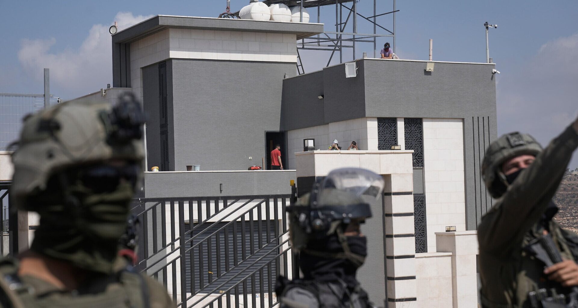 US officials to reportedly tour West Bank town that settler extremists are besieging