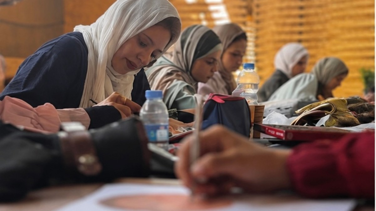 Art offers young Gaza survivors solace and escape from war’s devastation | Israel-Palestine conflict News