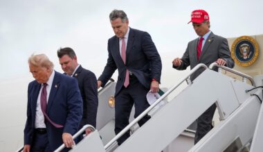 From left to right: President Trump, US Representative Ryan Mackenzie (R-PA), US Senator David McCormick (R-PA), and US Representative Dan Meuser (R-PA) exited from Air Force One after returning from Pennsylvania on June 23, at Joint Base Andrews.