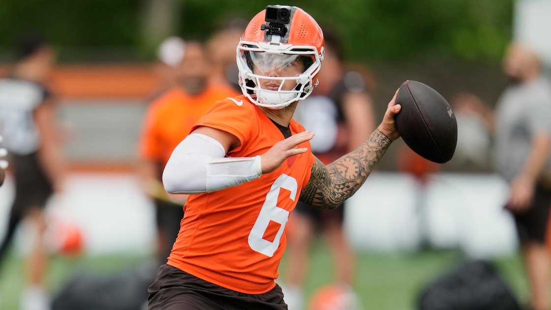 Dillon Gabriel's Box Score Stats & Highlights in Browns vs. Patriots After Shedeur-Watson QB Battle