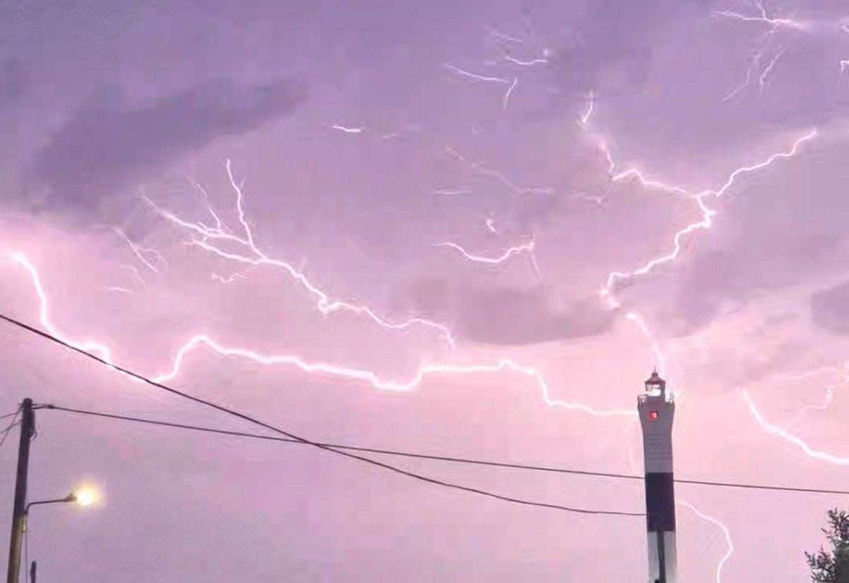 Flash flooding alert as thunderstorm warning covering all of Kent issued by Met Office