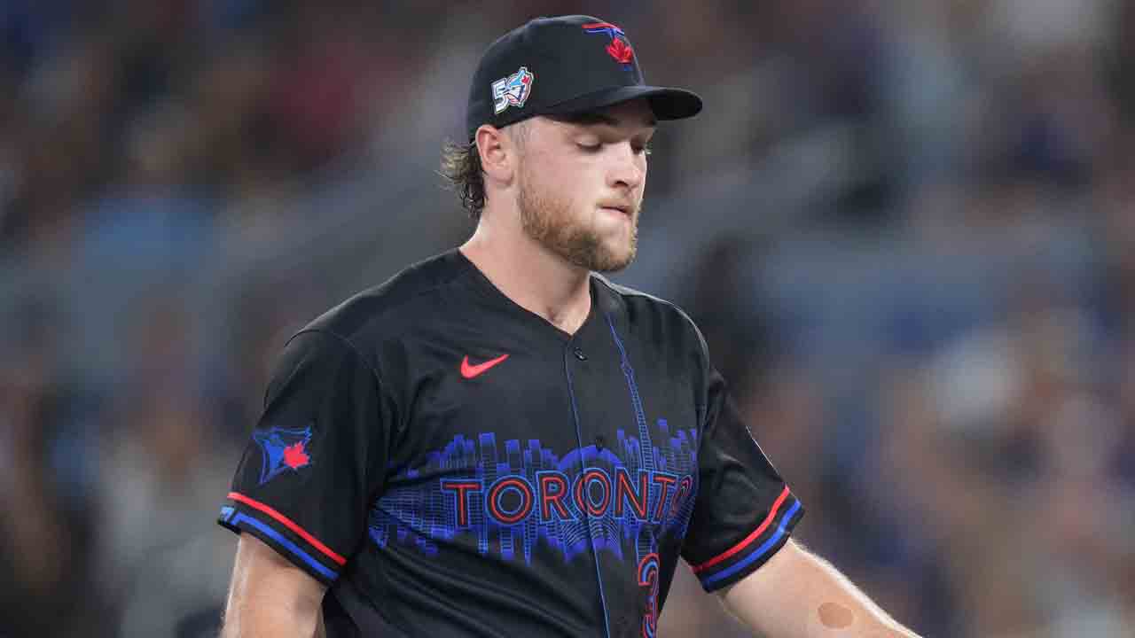 Blue Jays' Trey Yesavage has meniscus injury