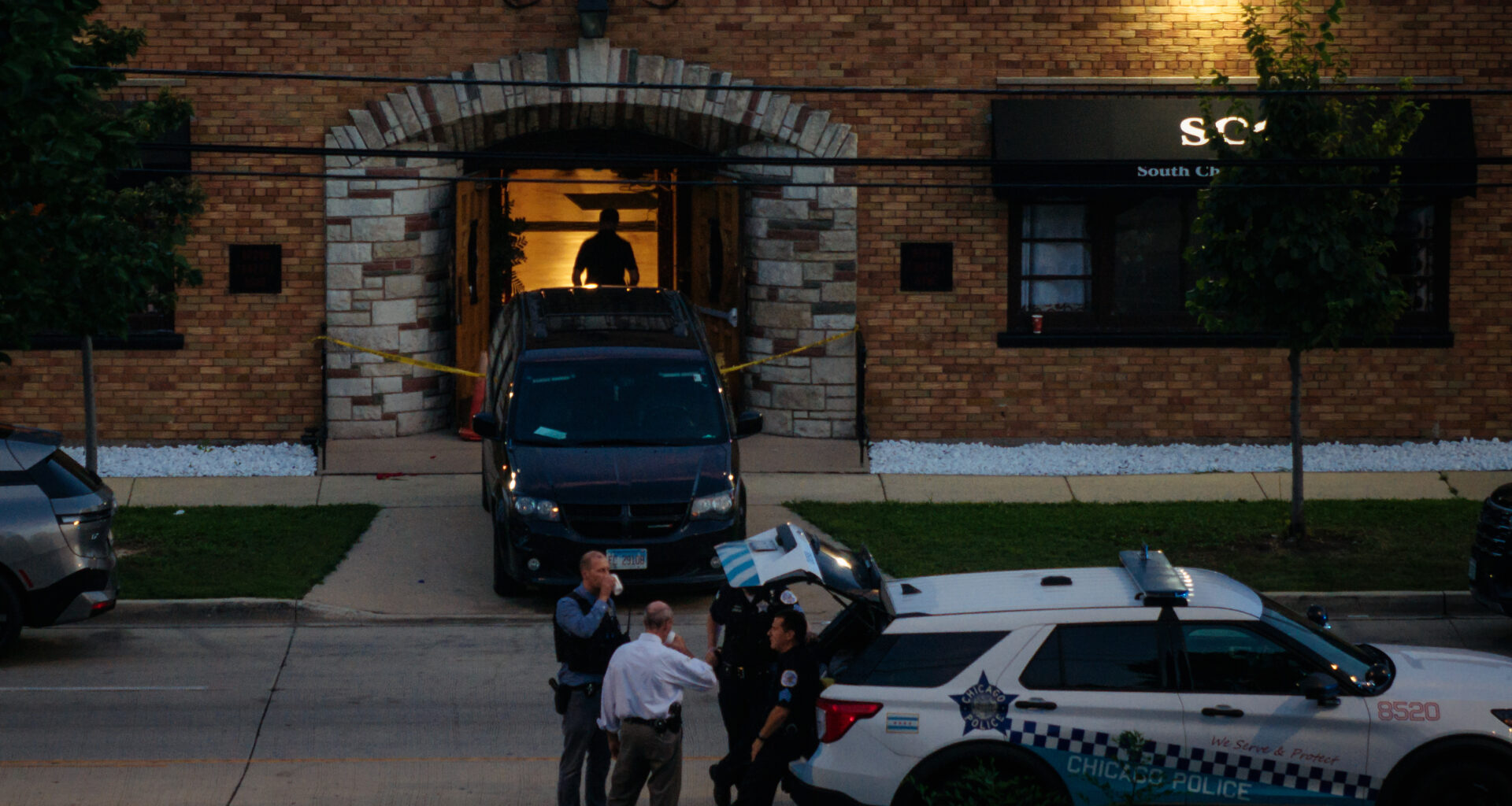Decomposing bodies found in basement of Chicago funeral home
