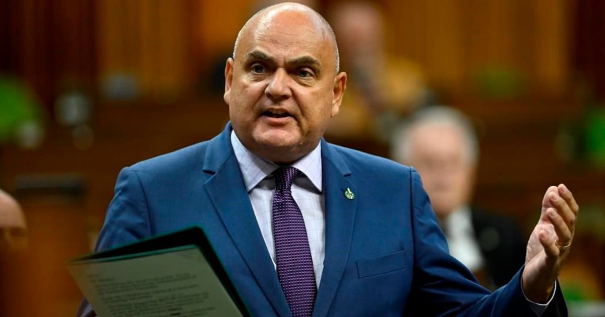 Larry Brown: Conservative MP to resign in September