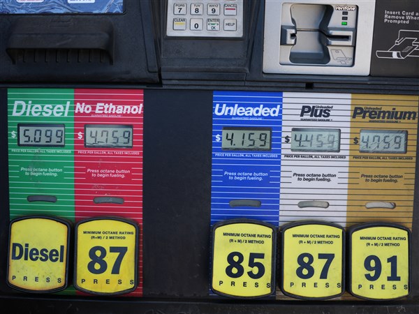 Big oil companies continue to post banner profits as fighting in Iran drives prices higher