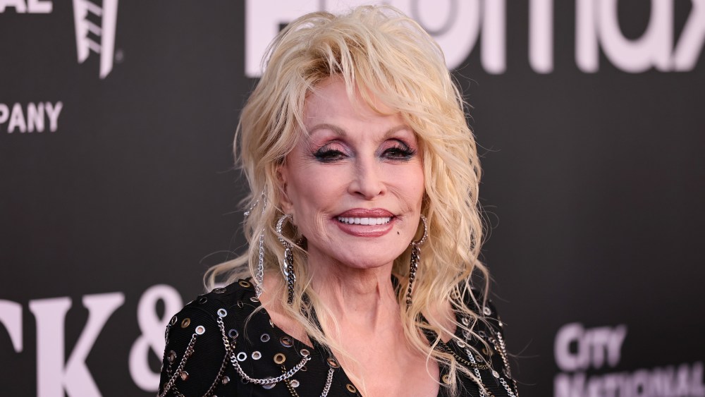 Dolly Parton Died of Cancer, Her Reps Say