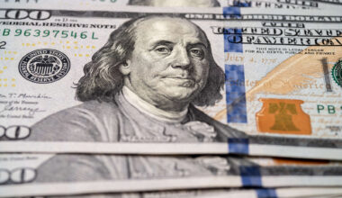 Trump officially plans for civilian federal pay freeze in 2027