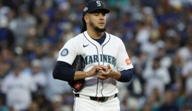 Mariners add a real prospect while shedding Luis Castillo’s salary