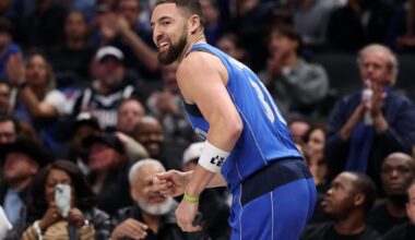 Klay Thompson officially signs with Heat after clearing waivers