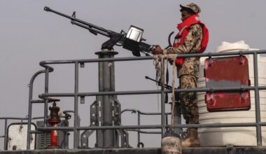 Houthi attacks in Yemen threaten new shipping crisis in Red Sea as Iran digs in on Hormuz demands