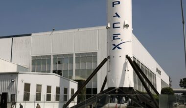 Harvard fund discloses $2.2 billion stake in Musk’s SpaceX