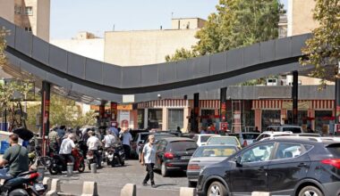 New US sanctions will hit ordinary Iranians hard as crashing economy stirs fresh protests
