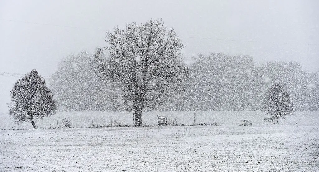 Experts say a powerful Super El Niño is already setting the stage for a volatile, storm‑driven U.S. winter.