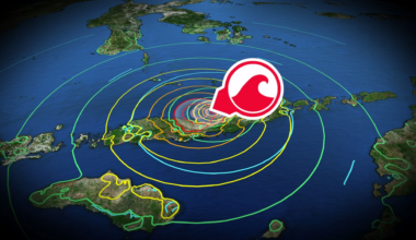 Tsunami warnings after M7.7 earthquake hits in Indonesia