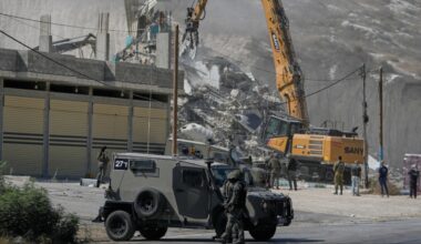 Israel demolishes Palestinian homes while cracking down on peace protests