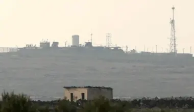Israel attacks on Syria, Lebanon persist despite US diplomatic efforts
