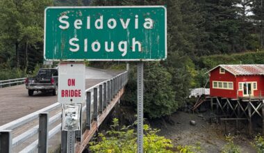 4 dead after small plane crashes into Seldovia Slough
