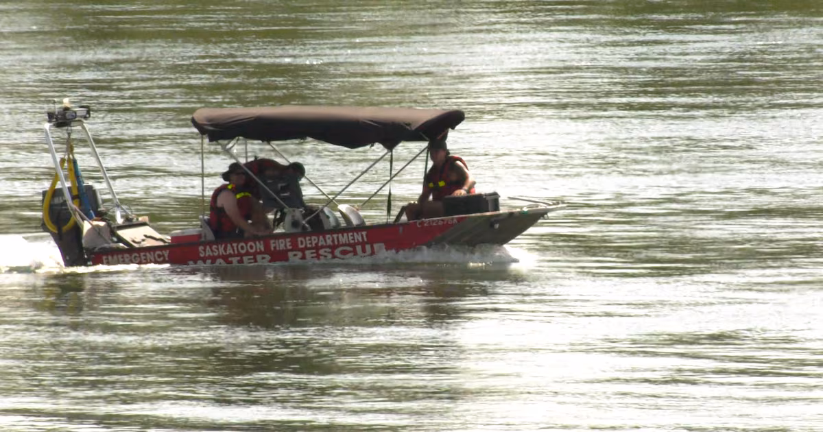 Saskatoon residents ‘shocked and saddened’ as rescue team continues river search for reported missing woman, dog - CTV News