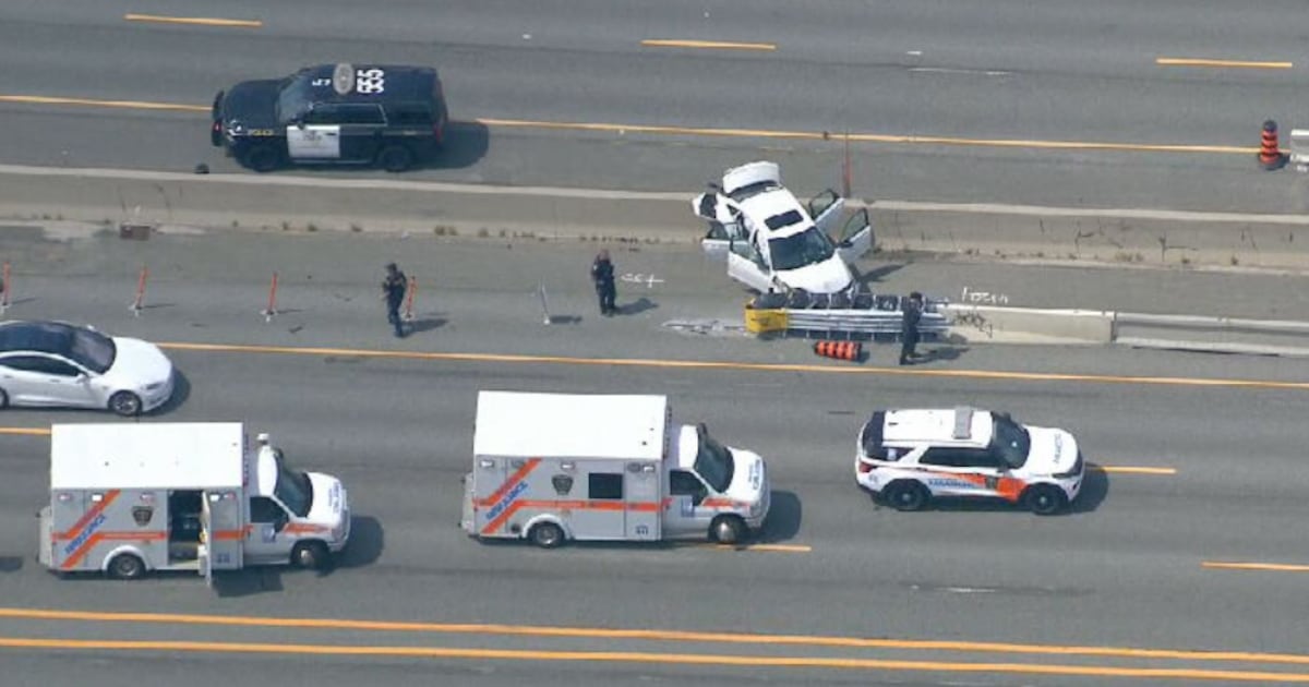 Hwy. 401 eastbound closed in Pickering after crash