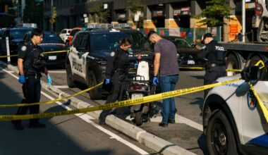 Toronto officer shot and seriously injured during call for stolen e-bike