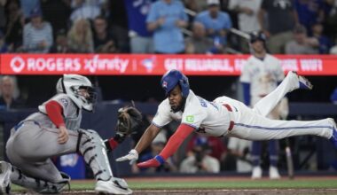 Blue Jays top Red Sox for third straight win