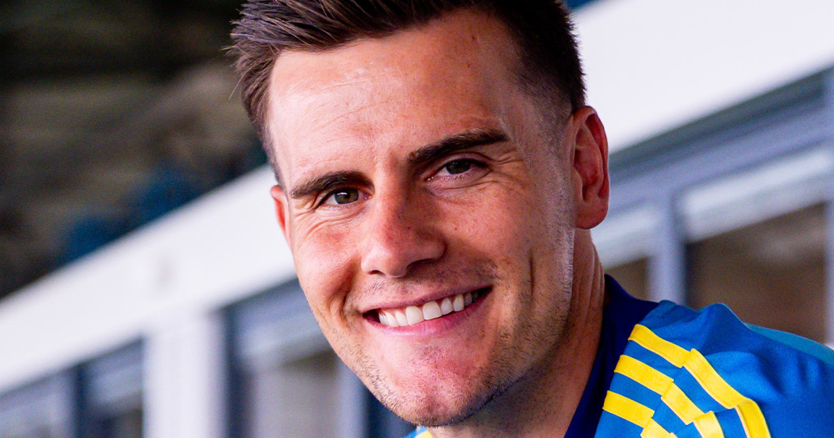 Zetting in! Behind-the-scenes of Michael Zetterer's first day at Leeds - Leeds United