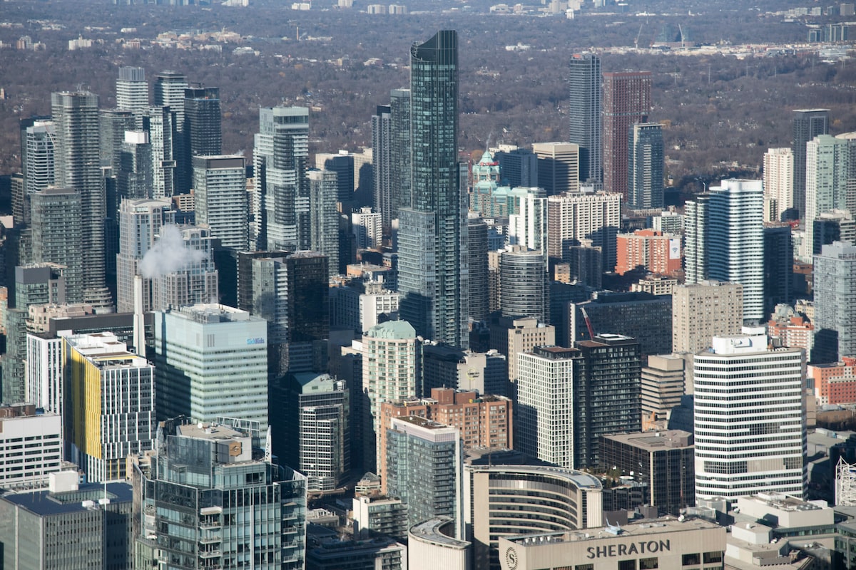 H&R REIT to sell all assets for $6.7-billion to GO Residential, others