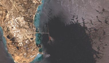 Iran reroutes oil flow as loading resumes at Kharg Island terminal